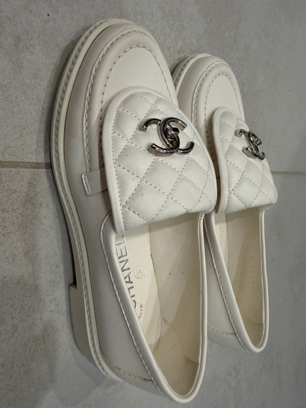 CHANEL Ivory Quilted Leather Loafers with Silver CC Emblem - Picture 3 of 3